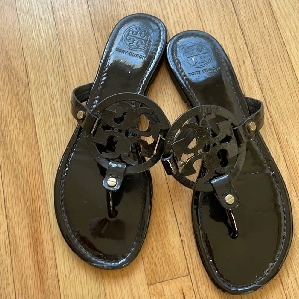 Tory Burch patent leather sandals size 8.5